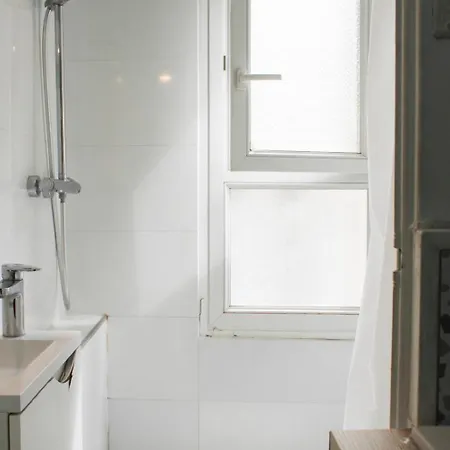 Charming T2 Near Montmartre Daire Paris