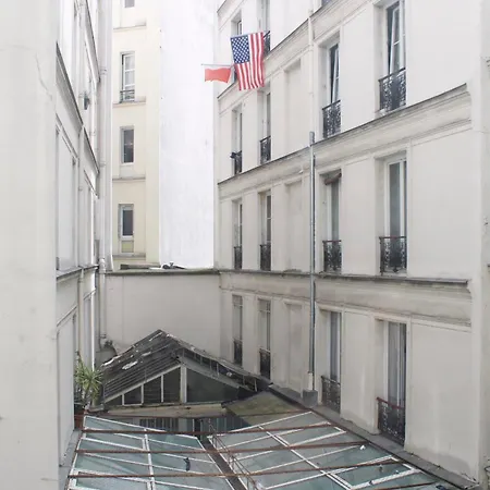 Charming T2 Near Montmartre Daire *