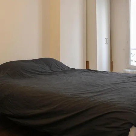 Daire Charming T2 Near Montmartre Paris