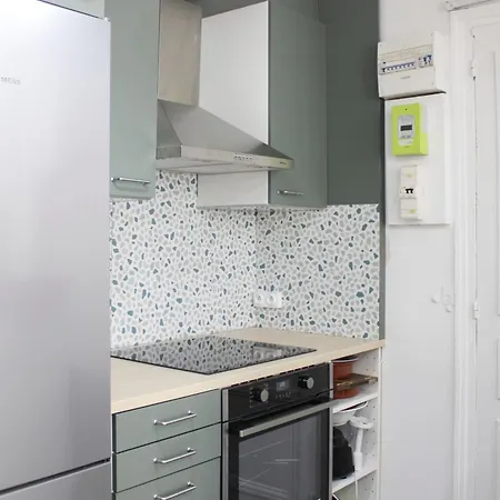 Charming T2 Near Montmartre Daire Paris